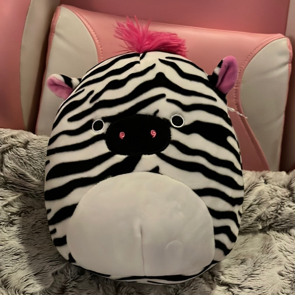 SQUISHMALLOW TRACEY